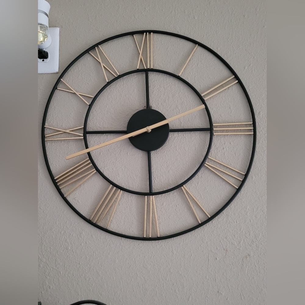 Roman numeral clock